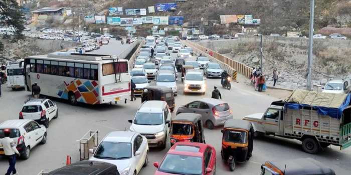 image: Action taken against 16500 vehicle owners in Haldwani