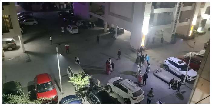 image: Earthquake tremors felt in Uttarakhand, people came out of their homes late at night